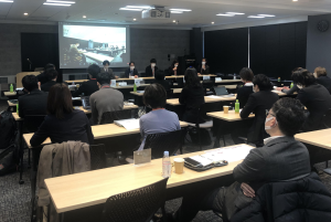 scrsympo01.png